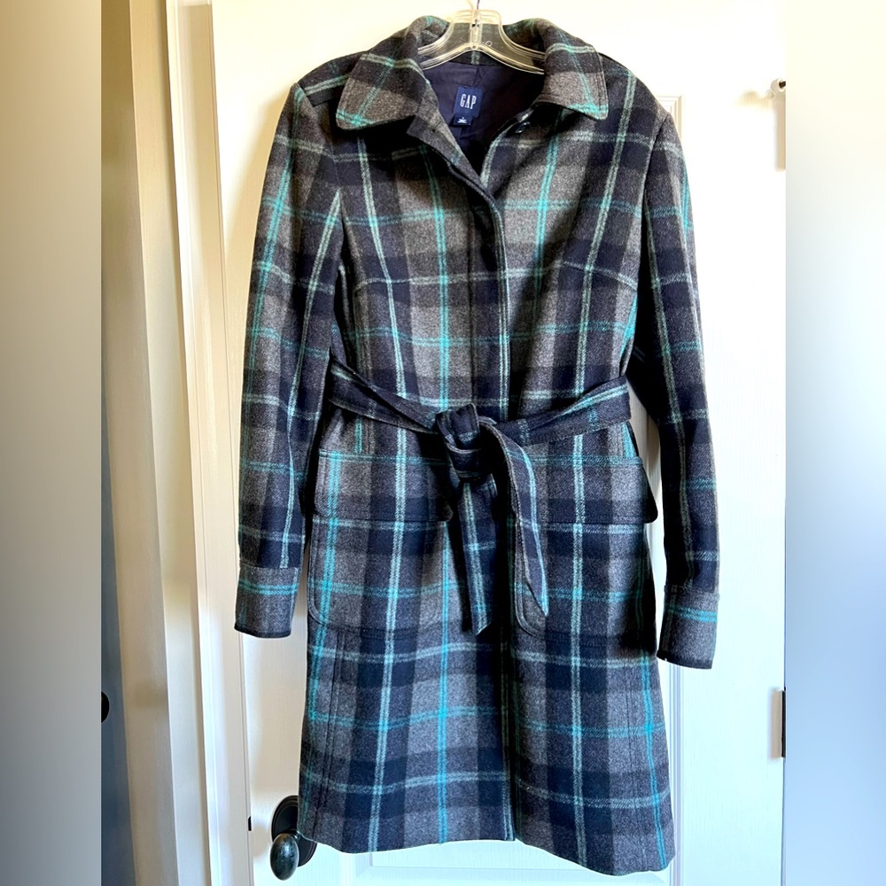 GAP wool blend belted trench coat, size L, gray with navy & turquoise blue plaid